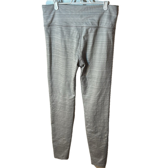 Athleta High Rise Leggings Gray Jacquard Chaturanga Size large - Picture 5 of 8